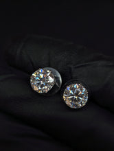 Load image into Gallery viewer, Moissanite Stud Earrings