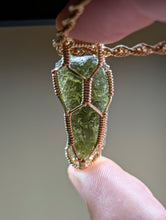 Load image into Gallery viewer, Moldavite 14kGF Pendant